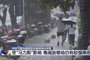 记者：亨德森还没表态想离队，杰拉德将和达曼总监讨论球员的情况